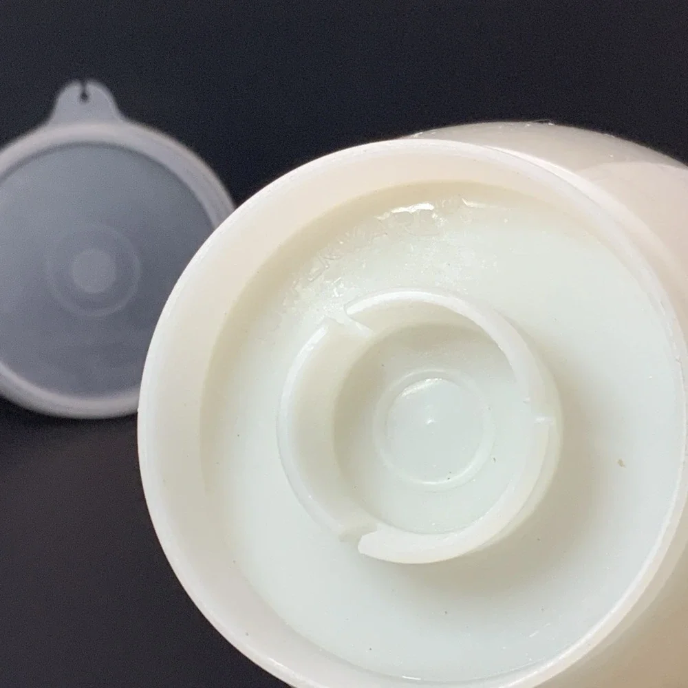 Tupperware vintage condiment